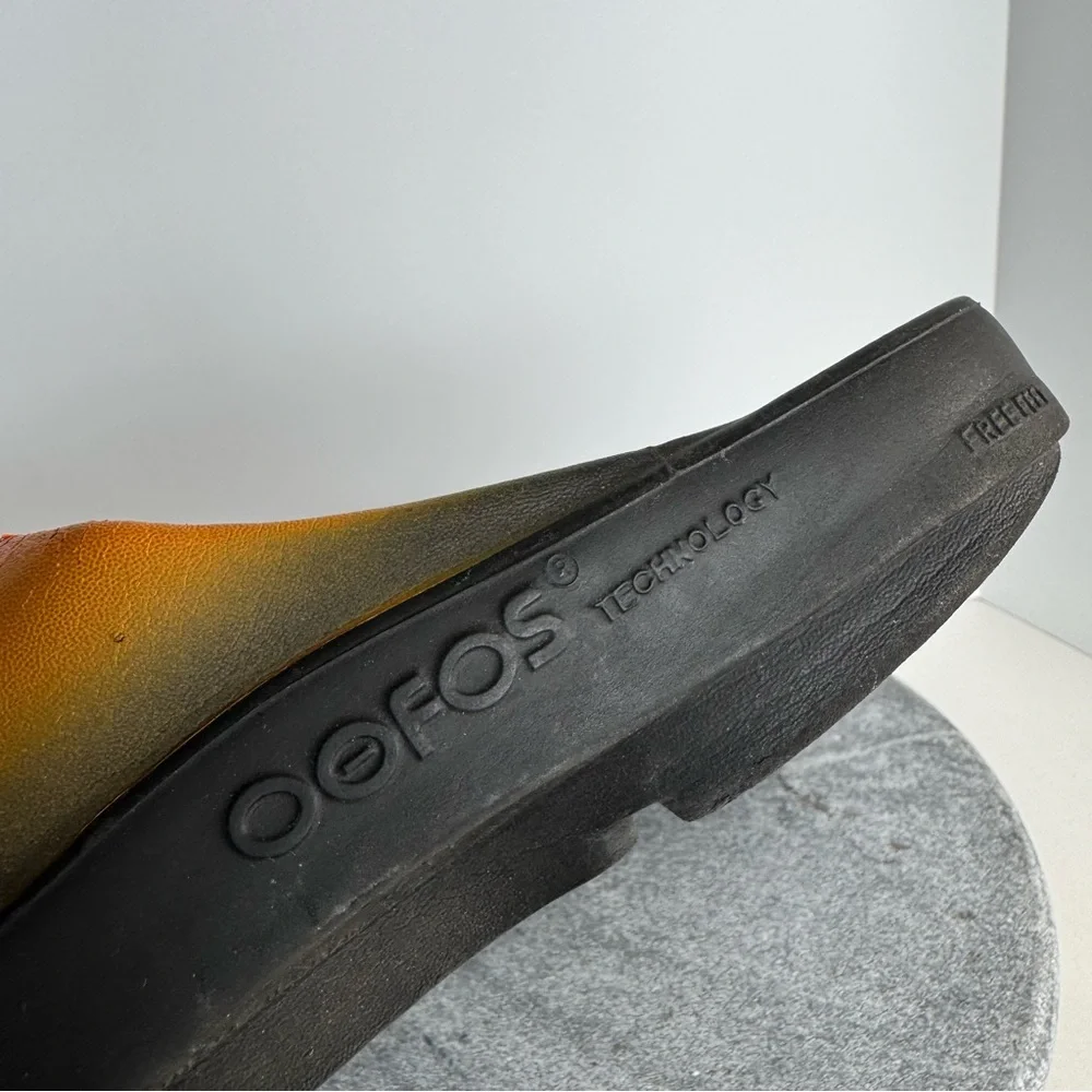 Oofos Ooah Slides Ombre Yellow Red Logo Black 8 10